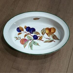 Royal Worcester 1986 Evesham Vale Green 11.25”Oval‎ Baker Serve Dish Fruit Peach